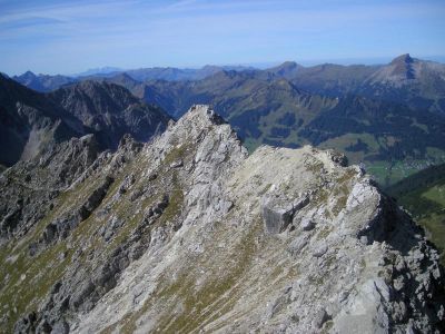 008-Im Mindelheimer Klettersteig  ueber den Grat der Schafalpenkoepfe